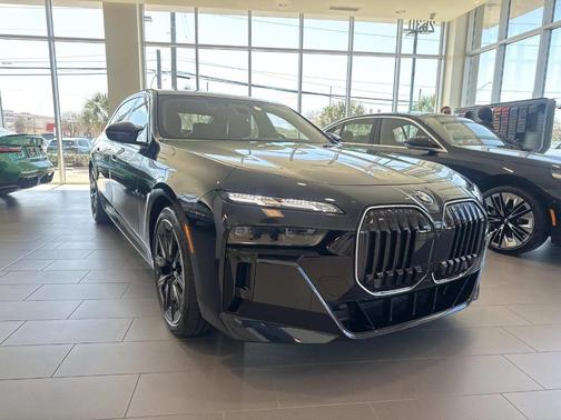 2026 BMW 760 760i xDrive