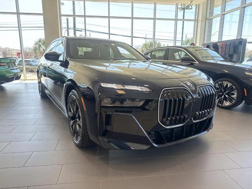 2026 BMW 760 760i xDrive