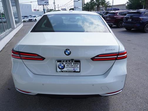 2025 BMW 530 i