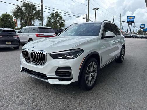 Alpine White 2023 BMW X5 sDrive40i