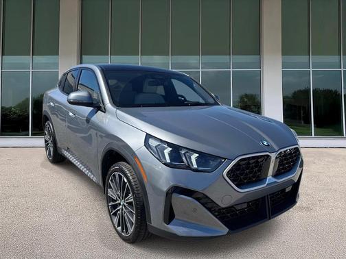 Gray Metallic 2026 BMW X2 xDrive28i