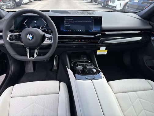 Dark Graphite Metallic 2026 BMW 530 i