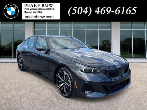 Dark Graphite Metallic 2026 BMW 530 i