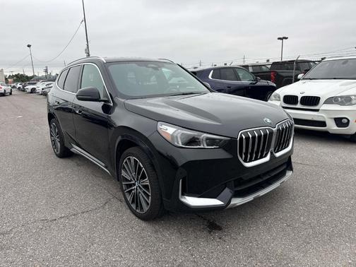 Jet Black 2025 BMW X1 xDrive28i