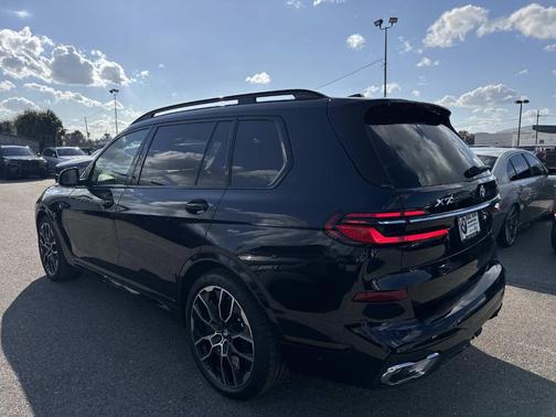 2026 BMW X7 xDrive40i