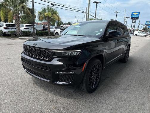 2023 Jeep Grand Cherokee L Summit