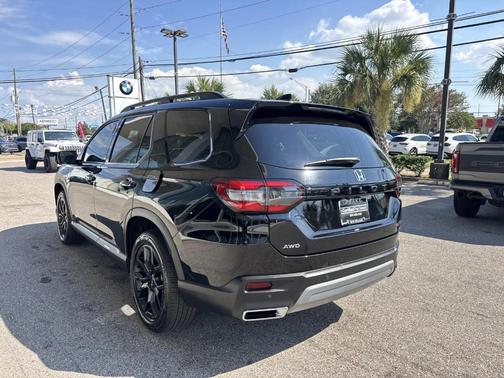 Crystal Black Pearl 2025 Honda Pilot Touring