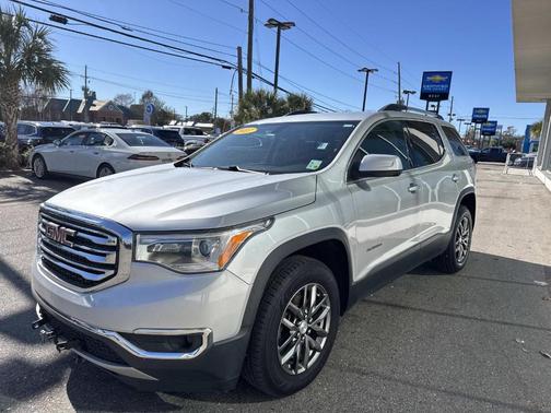 2017 GMC Acadia SLT-1