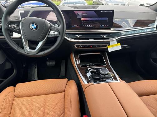 Manhattan Green Metallic 2026 BMW X5 xDrive40i