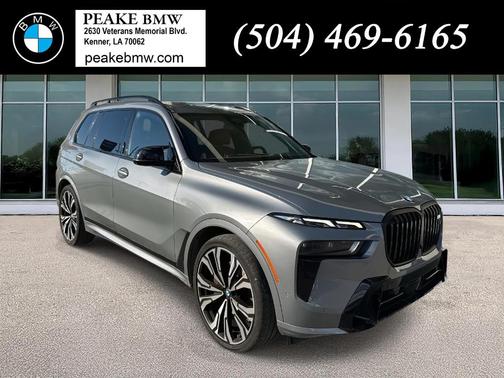 2023 BMW X7 M60i
