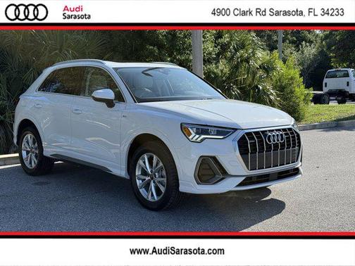 2025 Audi Q3 Premium 45 TFSI S line quattro Tiptronic