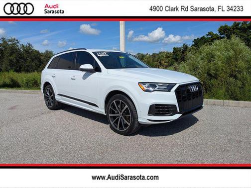 2022 Audi Q7 55 Premium Plus