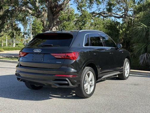 2022 Audi Q3 45 S line Premium