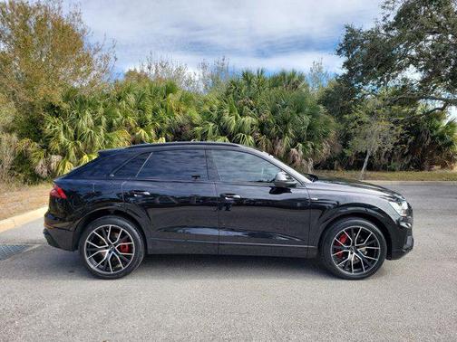 2021 Audi Q8 55 Premium Plus