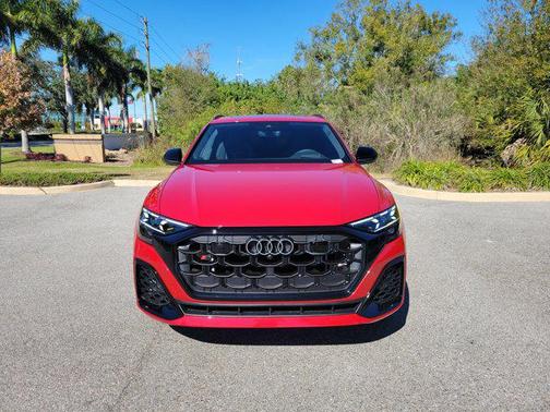 2026 Audi SQ8 4.0T Prestige