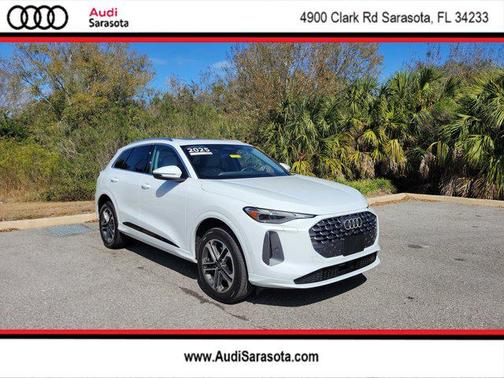 2025 Audi Q5 Premium TFSI quattro S tronic