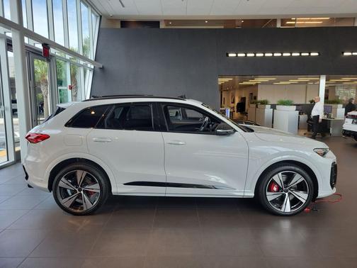 Glacier White Metallic 2026 Audi SQ5 3.0T Premium Plus