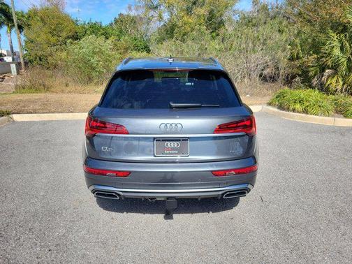 2023 Audi Q5 45 S line Premium Plus