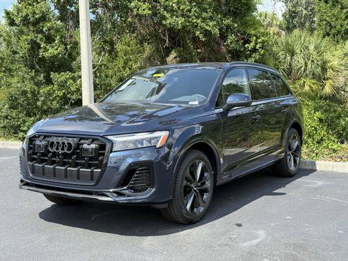 2025 Audi Q7 55 Premium Plus