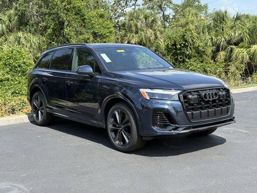2025 Audi Q7 55 Premium Plus