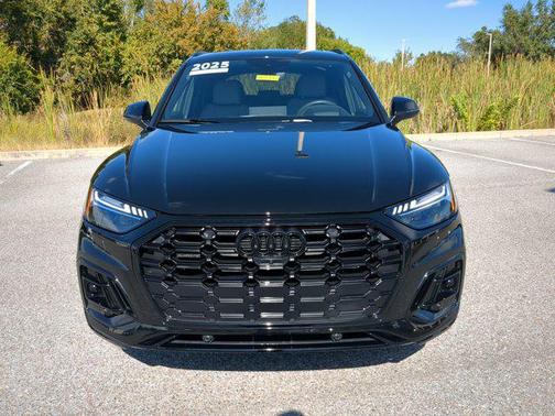 2025 Audi Q5 45 S line Prestige