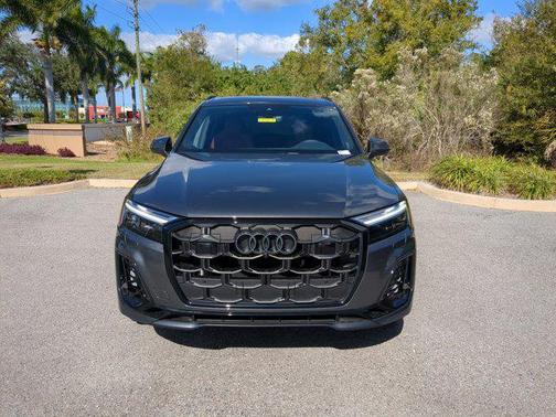 2026 Audi SQ7 4.0T Premium Plus