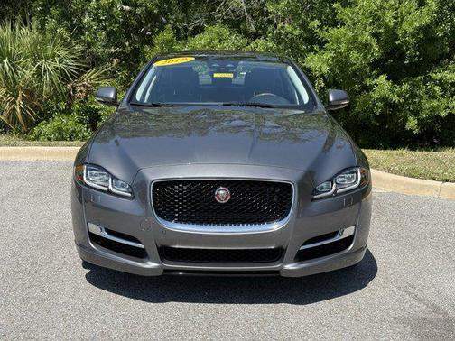 2019 Jaguar XJ R-Sport