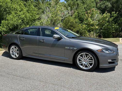 2019 Jaguar XJ R-Sport