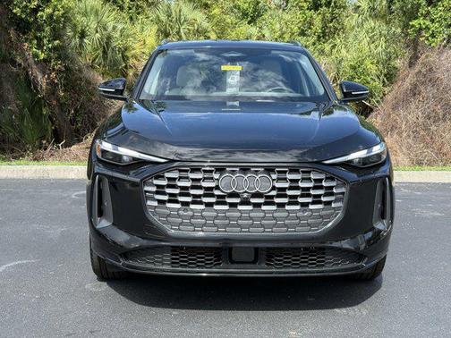 2025 Audi Q5 Premium