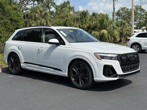 2025 Audi Q7 55 Prestige