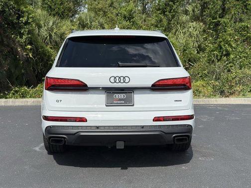 2025 Audi Q7 55 Prestige