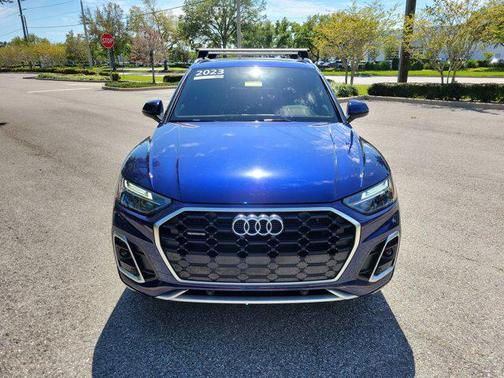 Navarra Blue Metallic 2023 Audi Q5 45 S line Premium