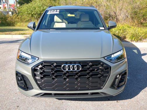 2025 Audi Q5 45 S line Premium
