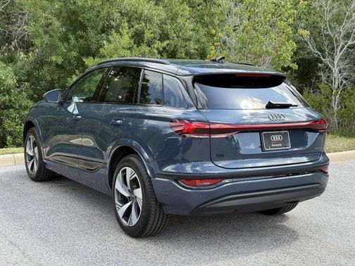 2025 Audi Q6 e-tron Premium Plus quattro