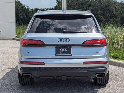 2025 Audi Q7 55 Premium Plus