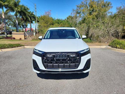 2026 Audi Q7 55 Premium Plus