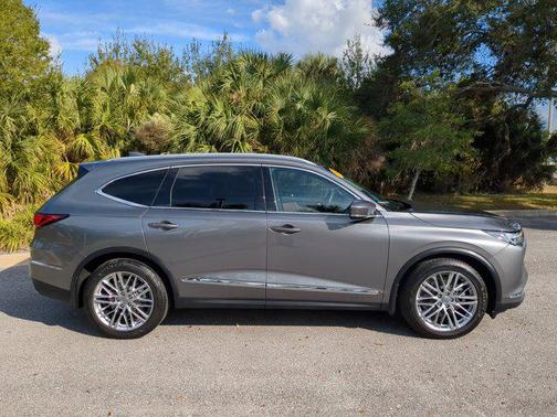 2022 Acura MDX Advance Package