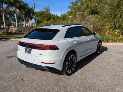 2026 Audi Q8 55 Premium Plus