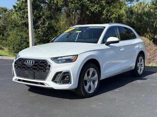 2022 Audi Q5 45 S line Premium Plus