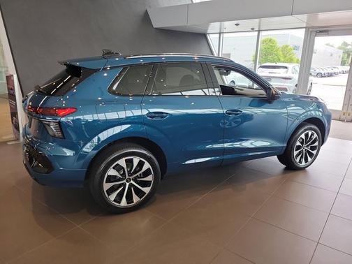 Malpelo Blue Metallic 2026 Audi Q3 TFSI quattro S tronic