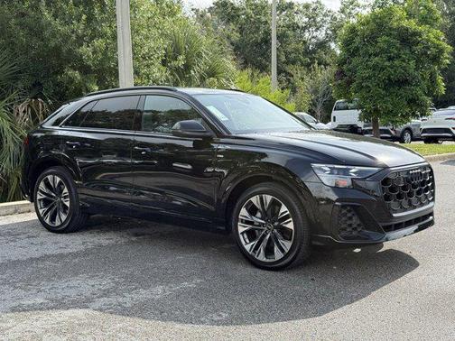 2025 Audi Q8 55 Prestige