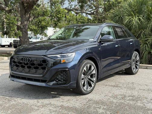 2025 Audi Q8 55 Premium Plus