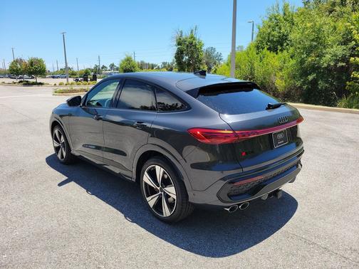 Tambora Gray Metallic 2026 Audi SQ5 3.0T Premium Plus