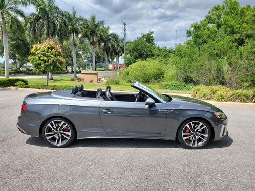 Daytona Gray Pearl Effect/Black Roof 2024 Audi S5 3.0T Prestige