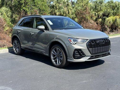 2025 Audi Q3 Premium 45 TFSI S line quattro Tiptronic