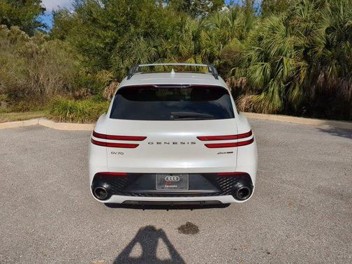2025 Genesis GV70 3.5T AWD Sport