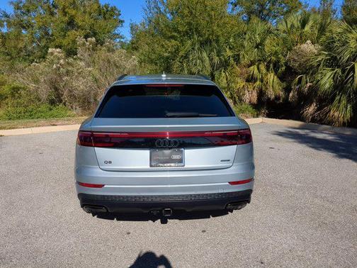 2025 Audi Q8 55 Premium