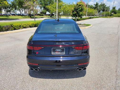 sebring black crystal effect 2026 Audi S8 4.0T