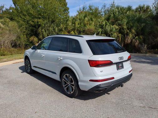 2026 Audi Q7 55 Premium