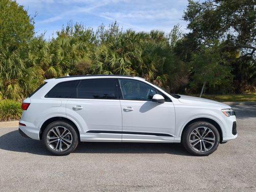 2026 Audi Q7 55 Premium